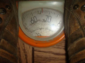 385